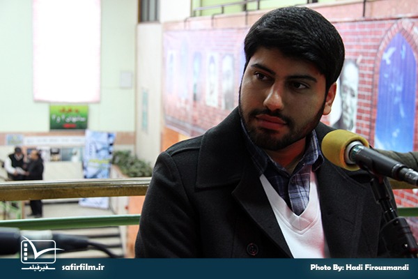 گفتگوی زنده تلویزیونی علی جمالی٬ کارگردان مستند «شکار طبس» با برنامه سینماعمار رادیو گفتگو